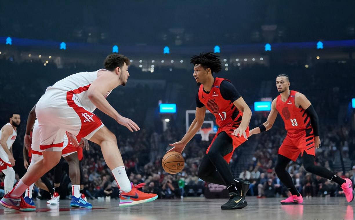 关于NBA季后赛倒计时,波特兰开拓者赛后远射贴柱,细节引发关注,值得警惕,更衣室氛围转暖的信息 关于NBA季后赛倒计时,波特兰开拓者赛后远射贴柱,细节引发关注,值得警惕,更衣室氛围转暖的信息