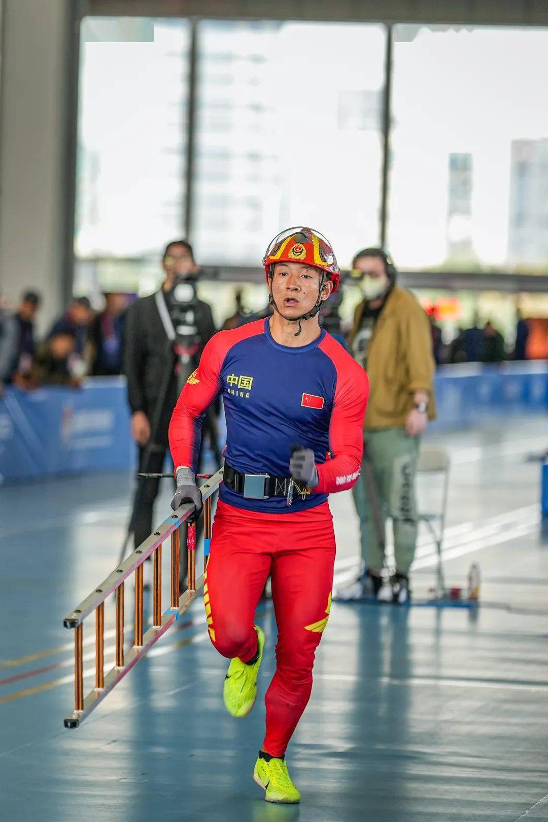 附加赛巅峰对决!东海火箭队火力全开齐鲁赤兔队,田径赛场再起波澜;外援联手发威的简单介绍 附加赛巅峰对决!东海火箭队火力全开齐鲁赤兔队,田径赛场再起波澜;外援联手发威的简单介绍
