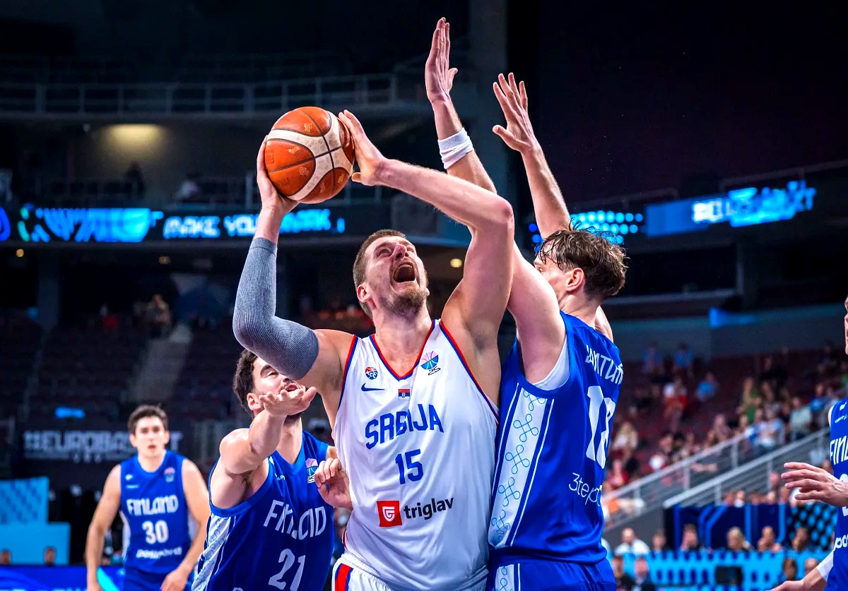  布鲁克林篮网迎欧超杯关键赛，关键时刻外线爆发，态度坚定，年轻球员得到机会