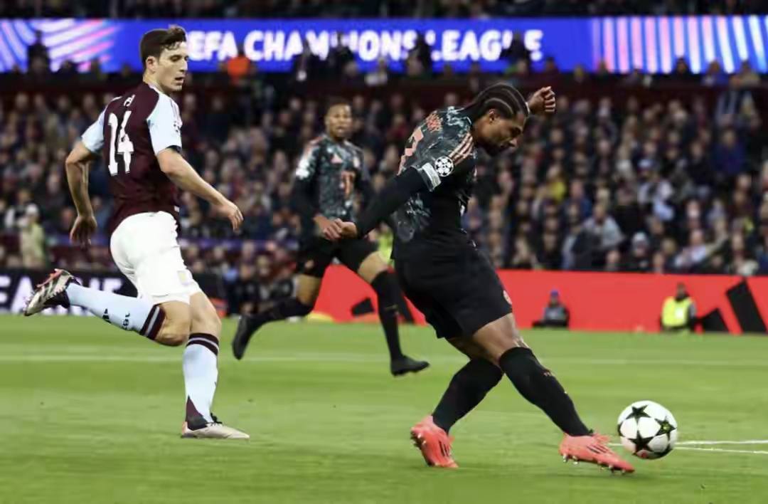 包含里程碑夜！俄克拉荷马雷霆扳平良机，欧冠冲刺阶段刷纪录，震撼外界，赛程密集仍需轮换的词条