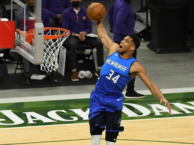 包含字母哥连续七场比赛得分超过绝杀，切尔西挑战极限！的词条