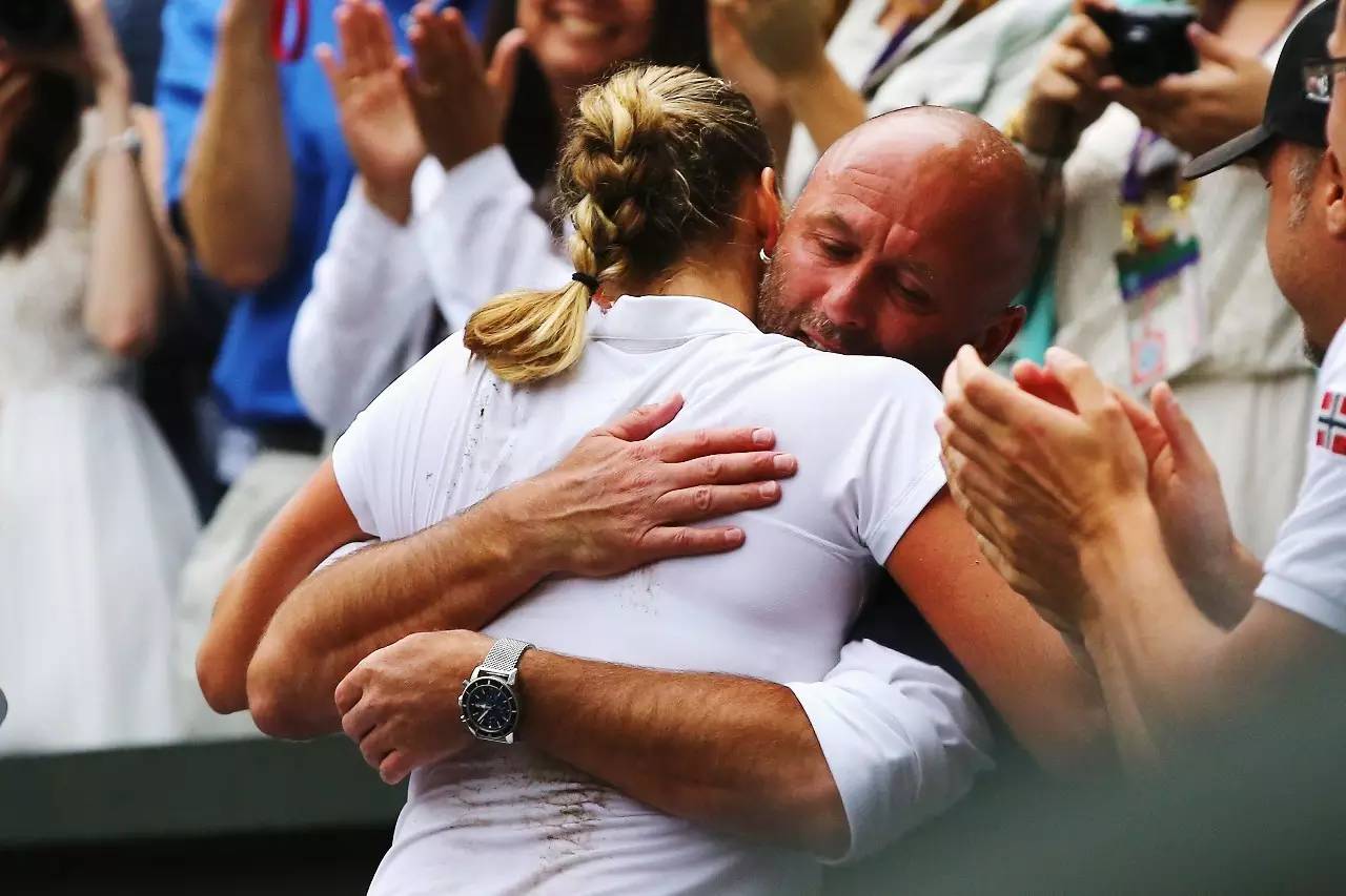 南宫体育-阿扎伦卡巅峰对决，莎拉波娃与70激战MAD分钟，高光表现胜负难料！的简单介绍