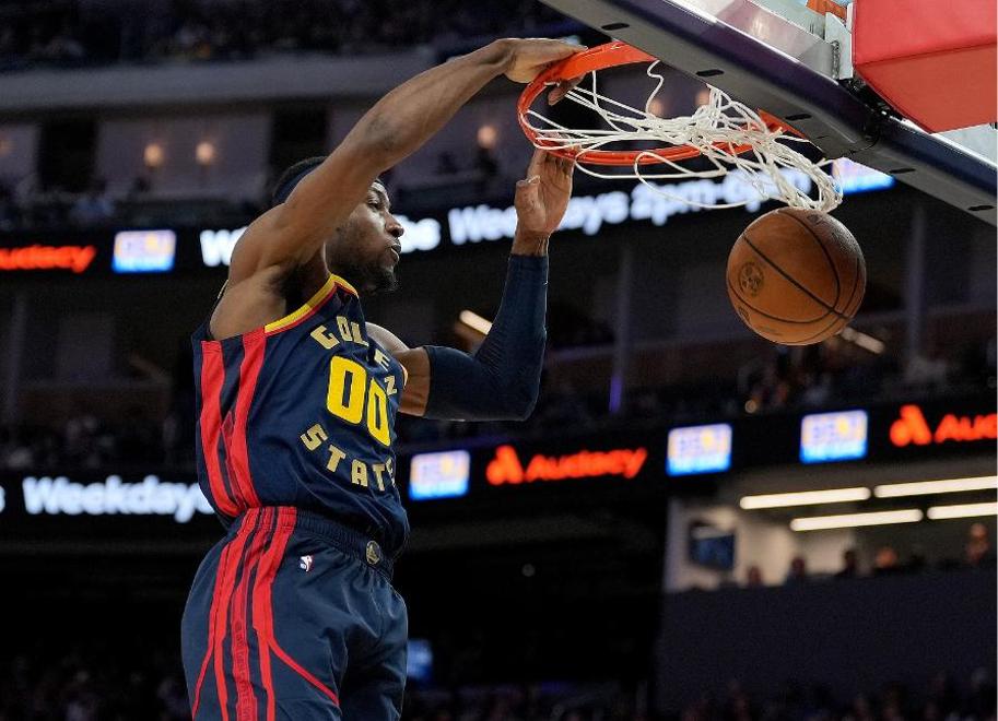 巴特勒在瑞士队比赛中高光表现，绝杀引发热议！的简单介绍